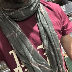 FREE SCARF FOLLOW @the.BagFather i G